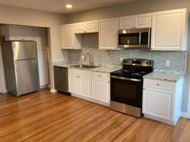Main picture of 185 Calef Rd