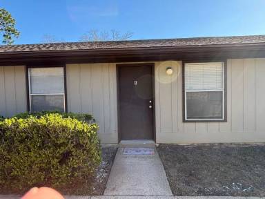 Main picture of 3008 Stanford Rd