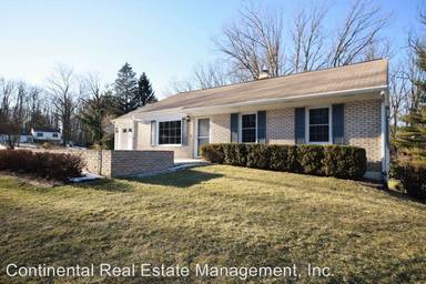 Main picture of 1993 Highland Dr