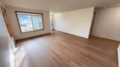 Main picture of 4449 Samantha Ct NE