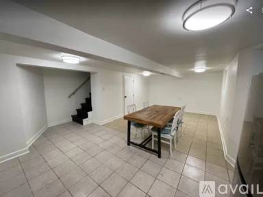 Main picture of 2126 N Hamlin Ave