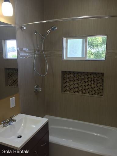 Main picture of 6401 S Victoria Ave