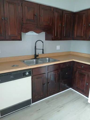 Main picture of 7448 Whitcomb St
