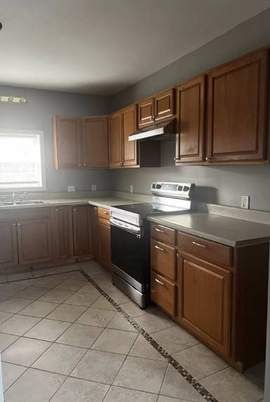 Main picture of 1015 Superior St