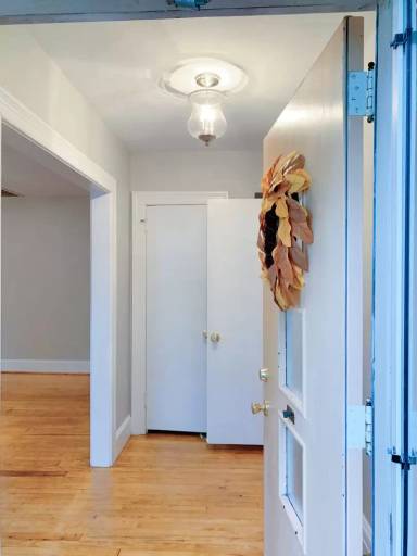 Main picture of 110 N Harding St