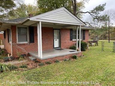 Main picture of 401 Fannie Cir