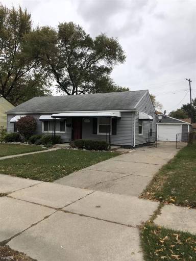 Main picture of 26721 Grandmont St