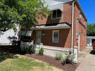 Main picture of 20801 Crystal Ave