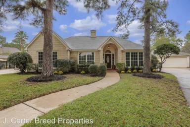 Main picture of 7715 Shady Palms Dr