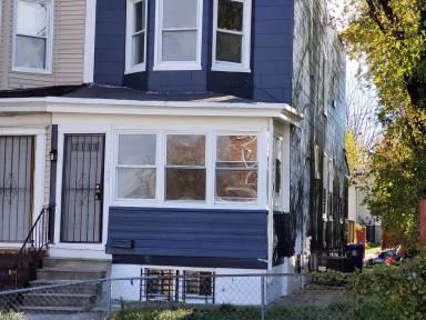 Main picture of 101 S Culver St