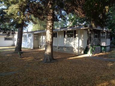 Main picture of 629 Riverside Rd