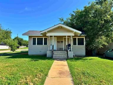 Main picture of 1652 Collins Ave