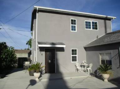 Main picture of 6516 Beck Ave