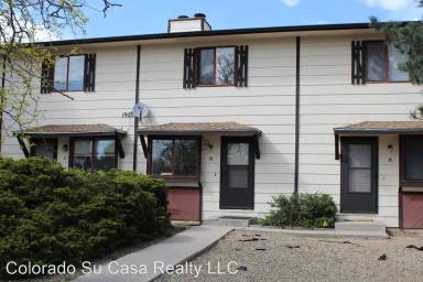 Main picture of 1975 Mineola St