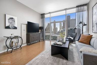 Main picture of 290 E Illinois St