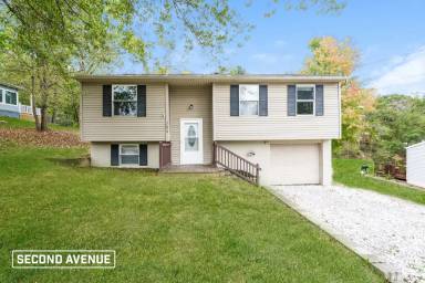 Main picture of 104 Highland Ave