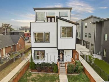 Main picture of 1403A 10th Ave N