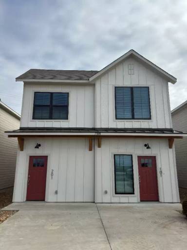 Main picture of 7114 Magnolia Crk