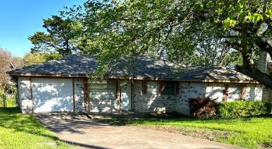 Main picture of 1742 Ten Mile Ln