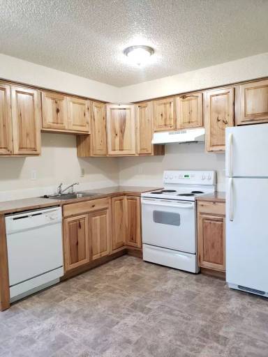 Main picture of 601 N Baker Ave