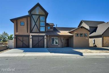 Main picture of 2499 Tiptop Ave