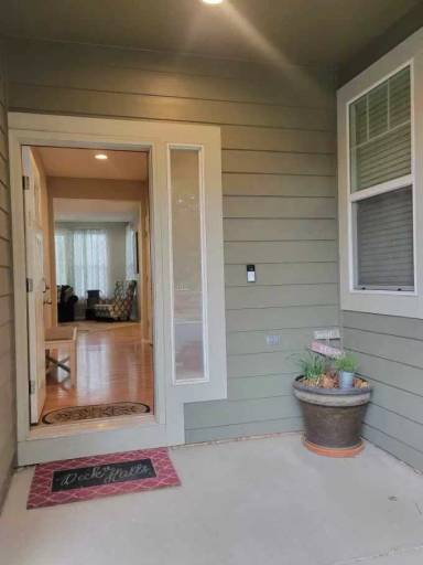 Main picture of 10495 Olathe Way