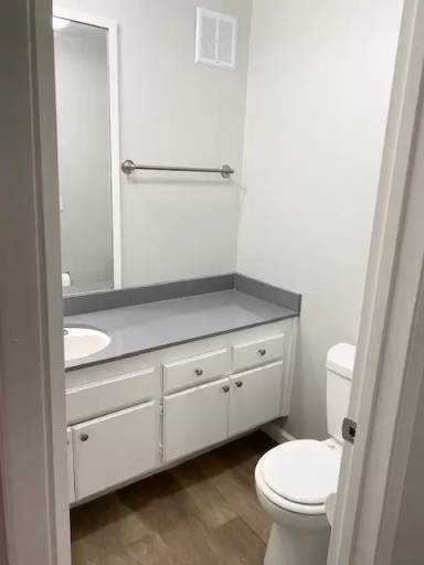 Main picture of 1501 W Hillsdale Blvd