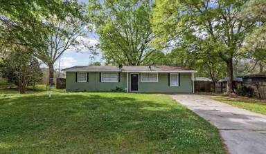 Main picture of 2135 Richmond St