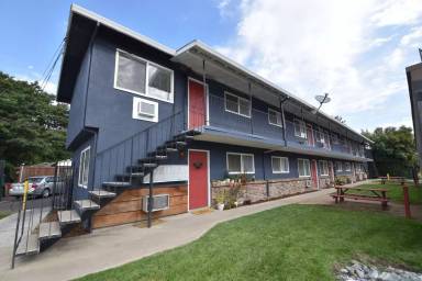 Main picture of 1730 Jefferson Blvd