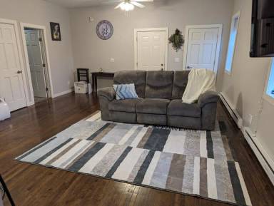 Main picture of 105 S Main St