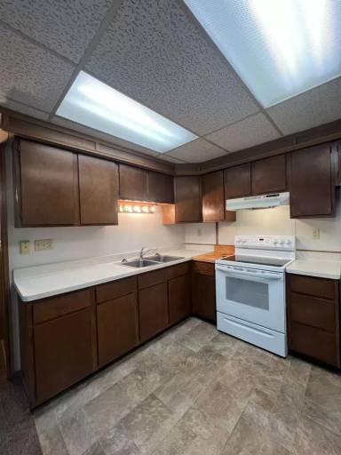 Main picture of 1810 Neupert Ave