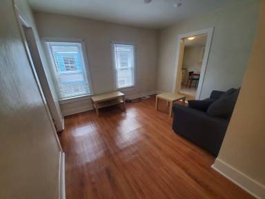 Main picture of 515 E State St