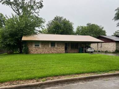 Main picture of 404 N Ellis St