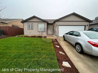 Main picture of 1032 Waikiki St SE