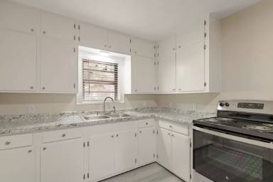 Main picture of 1107 W Dogwood St