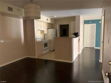 Main picture of Devonaire Condos