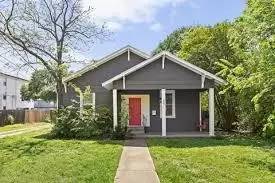 Main picture of 207 W 39th St