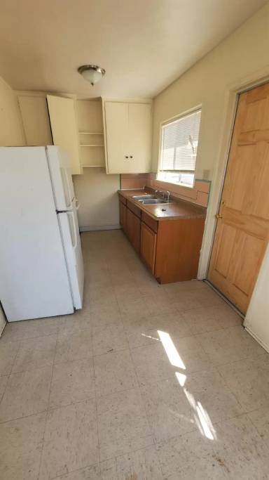 Main picture of 804 Eucalyptus Ave