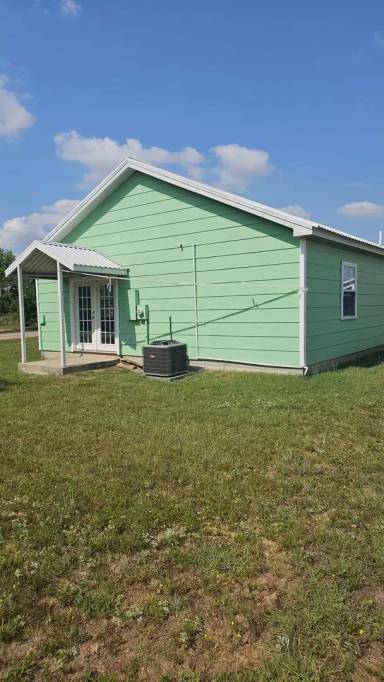 Main picture of 433 Sparrow Ln