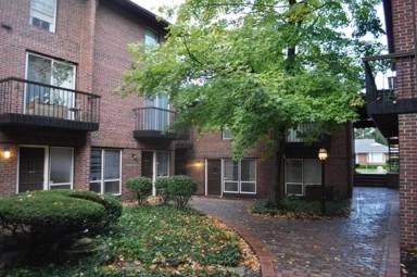 Main picture of 1989 W 5th Ave