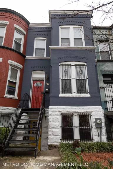 Main picture of 38 R St NW