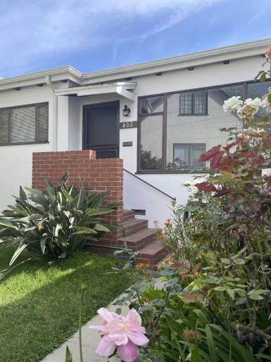 Main picture of 402 Delaware Rd