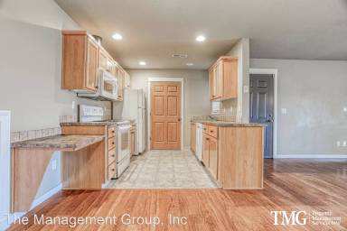 Main picture of 14019 NE 20th Ave