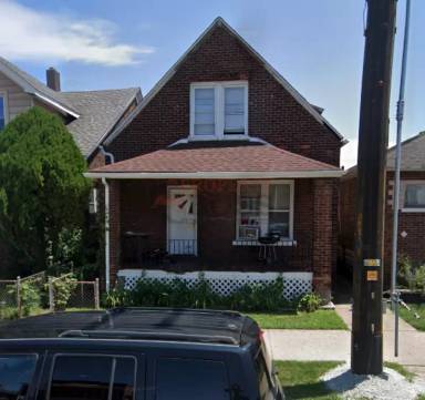 Main picture of 3719 Parrish Ave