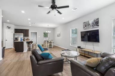 Main picture of 40167 Trace Ave