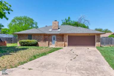 Main picture of 3818 Knights Ct