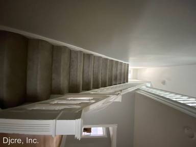 Main picture of 5851 Walton Ave