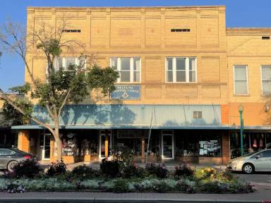Main picture of 411 Main St