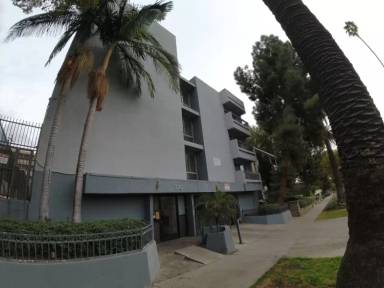 Main picture of 320 S Occidental Blvd