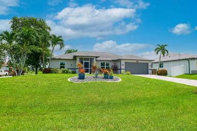 Main picture of 2519 SW 26th Ave